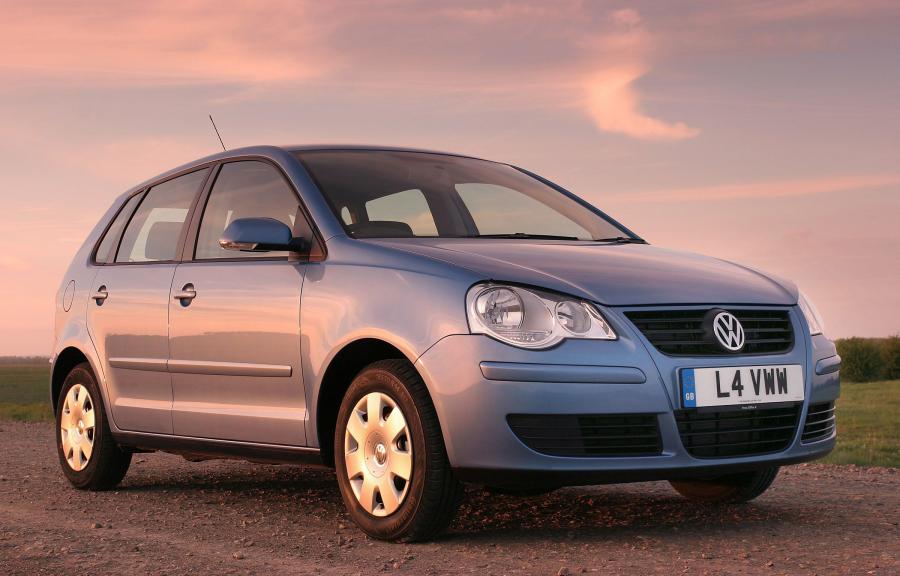 Volkswagen Polo 2005 года  (фото 8 из 16)
